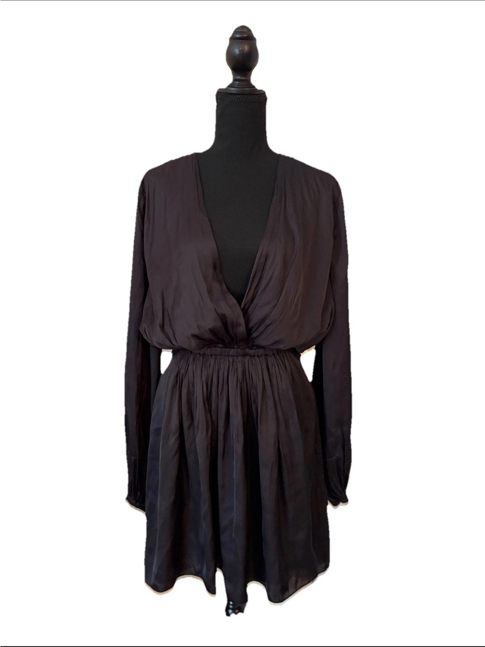 HALSTON Leila Mini Dress NWT Black Techno Satin 10 Plunge Cutout Cocktail Party